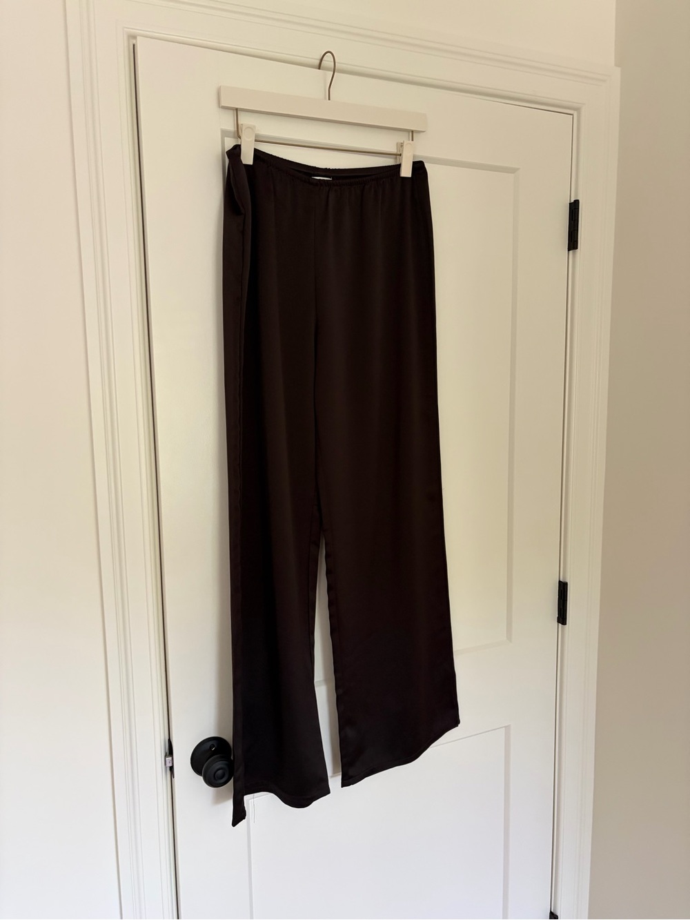 LESET Barb Pants in Chocolate